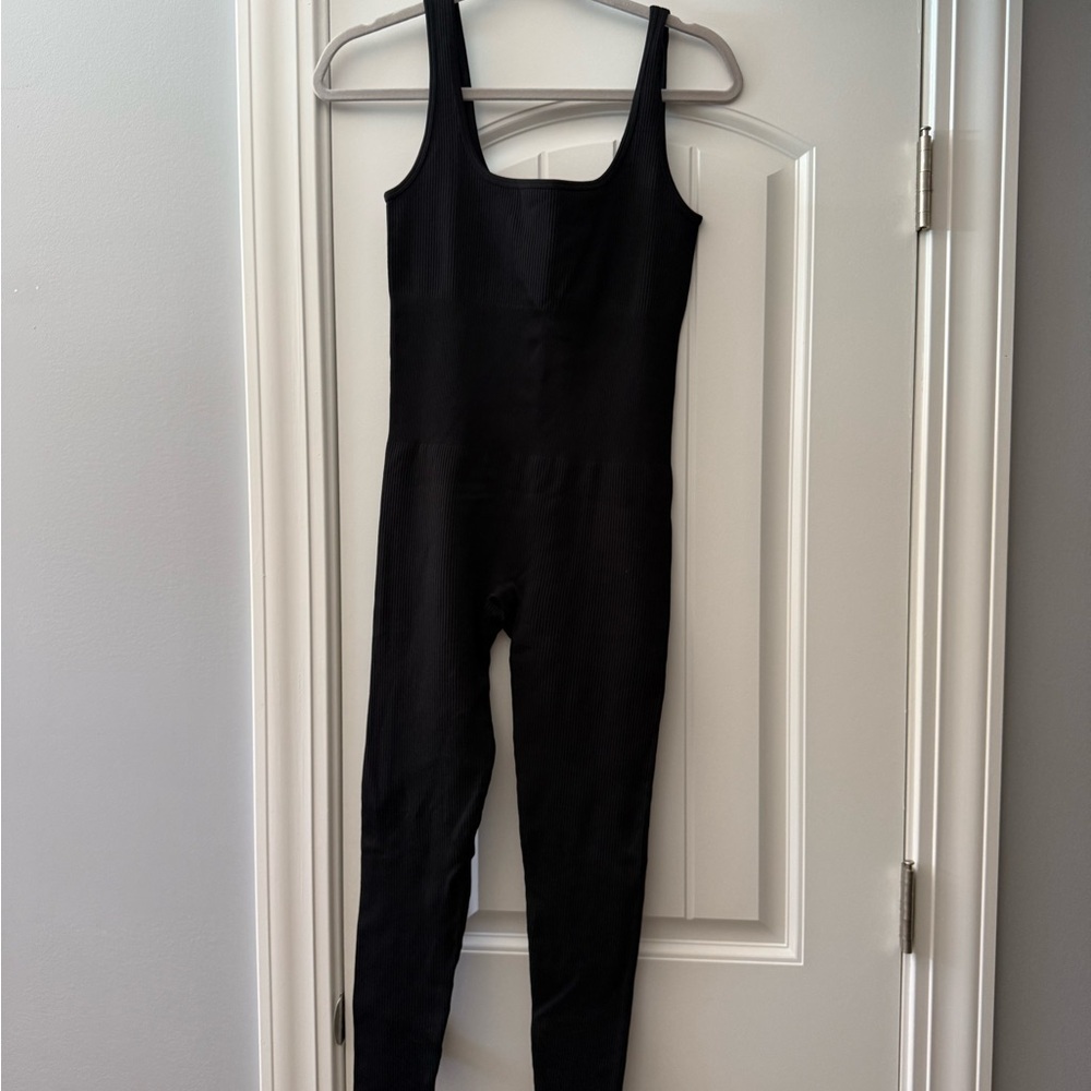 Ribbed Black Sleeveless One-Piece Bodysuit